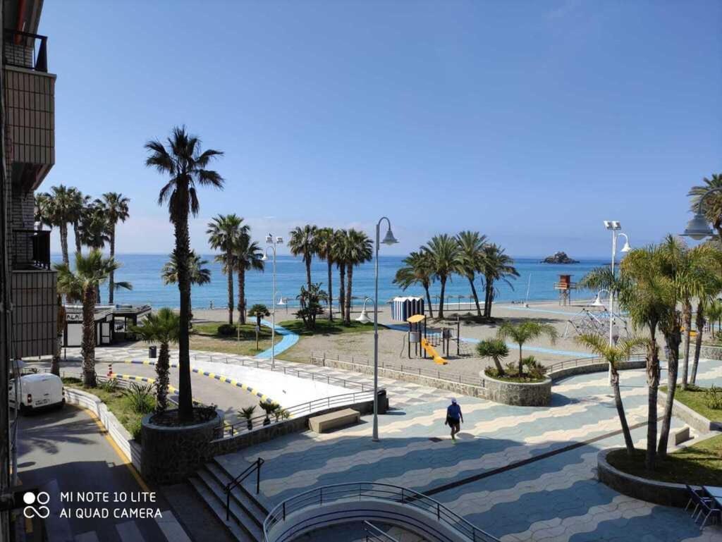 Centro-Primera Linea De Playa Almuñécar Exteriér fotografie