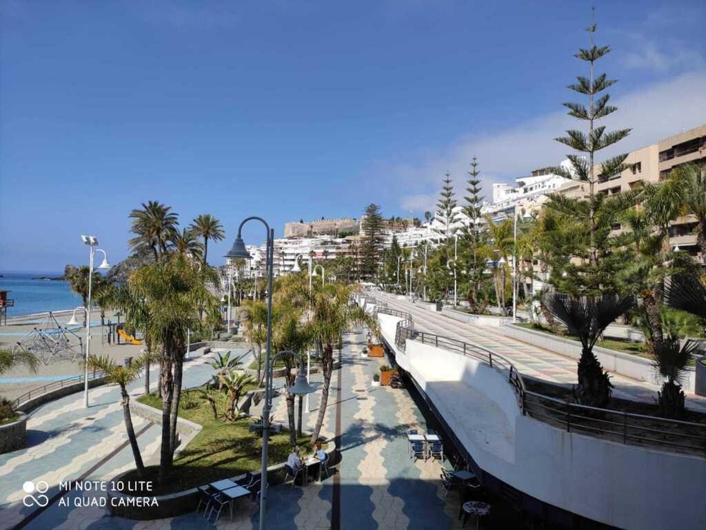 Centro-Primera Linea De Playa Almuñécar Exteriér fotografie